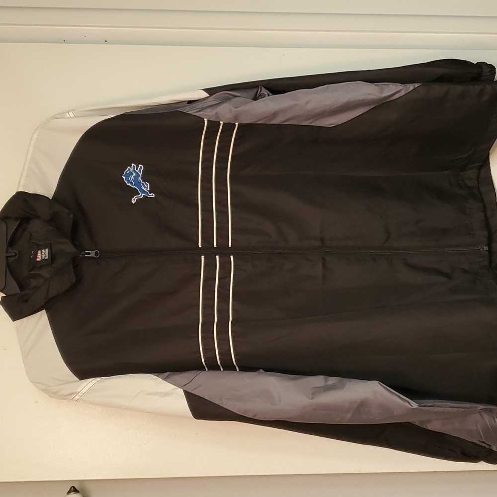 Reebok NFL Lions wind breaker.